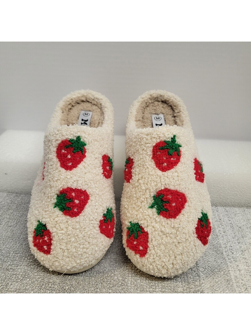 Mudd strawberry-patterned fluffy house slippers features a rubber sole medium